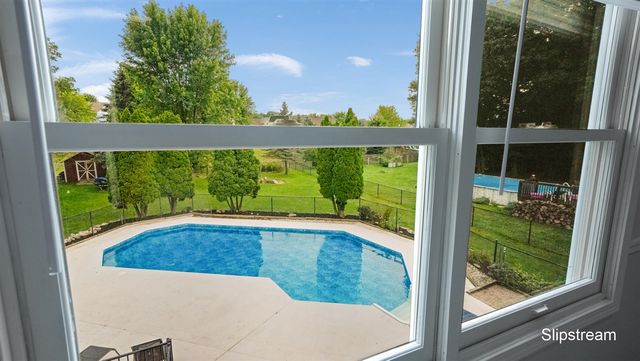101 Chicory Street, Comstock Park, MI 49321