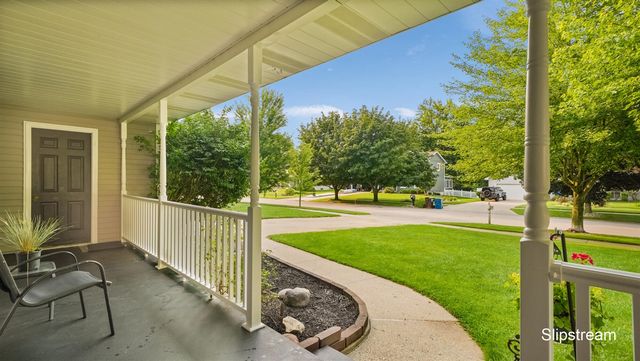 101 Chicory Street, Comstock Park, MI 49321