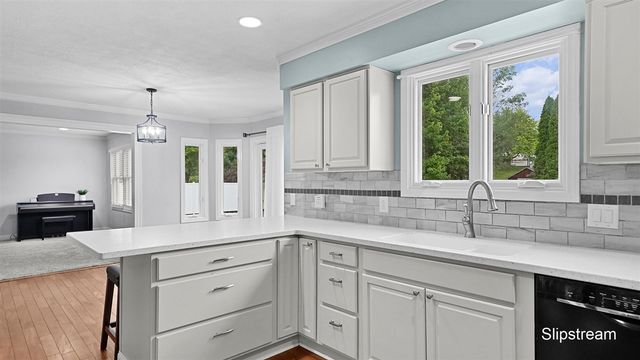 101 Chicory Street, Comstock Park, MI 49321
