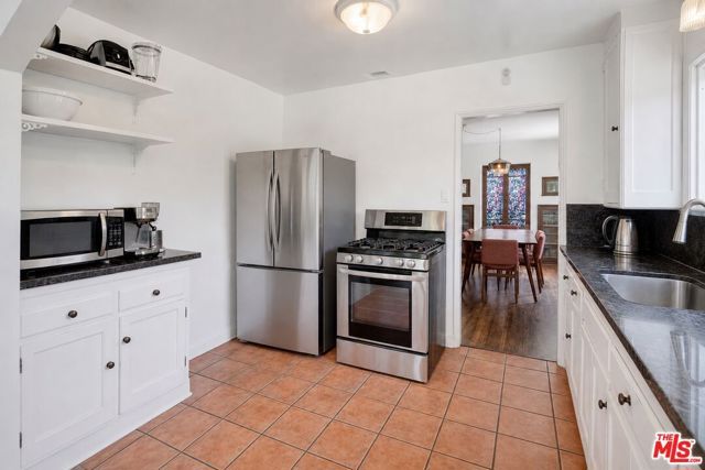 2338 Lake View Avenue, Los Angeles, CA 90039