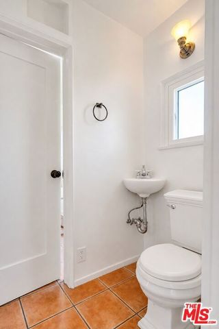 2338 Lake View Avenue, Los Angeles, CA 90039