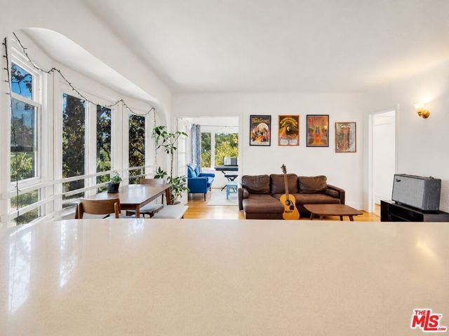 2338 Lake View Avenue, Los Angeles, CA 90039