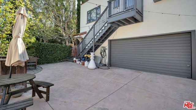 2338 Lake View Avenue, Los Angeles, CA 90039