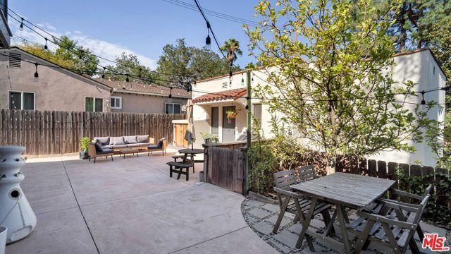 2338 Lake View Avenue, Los Angeles, CA 90039