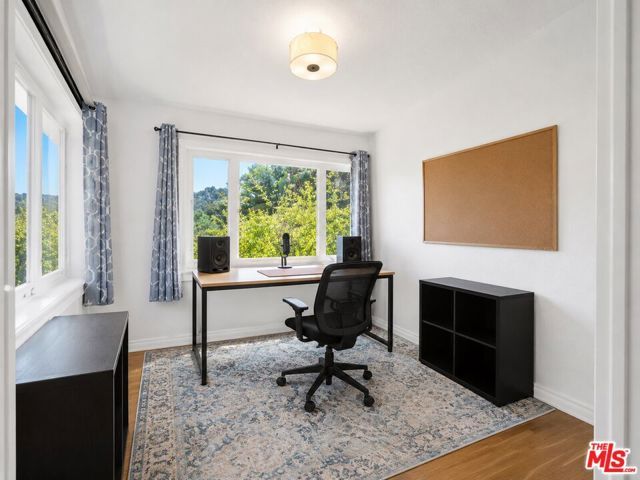 2338 Lake View Avenue, Los Angeles, CA 90039