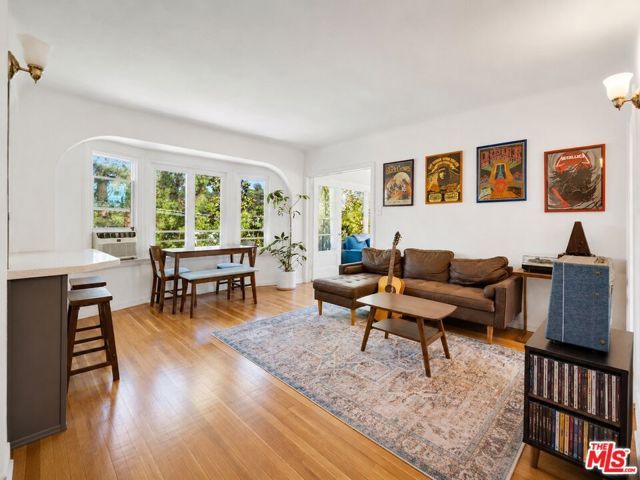2338 Lake View Avenue, Los Angeles, CA 90039