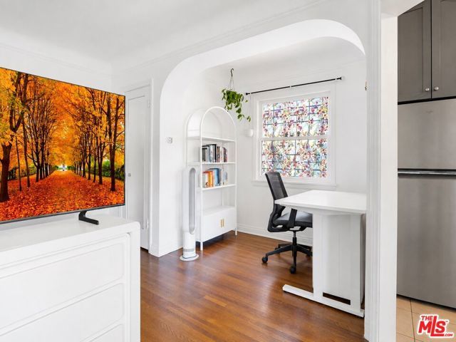 2338 Lake View Avenue, Los Angeles, CA 90039