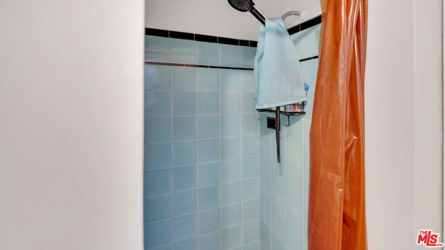 2338 Lake View Avenue, Los Angeles, CA 90039