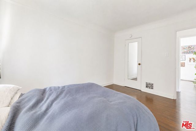 2338 Lake View Avenue, Los Angeles, CA 90039