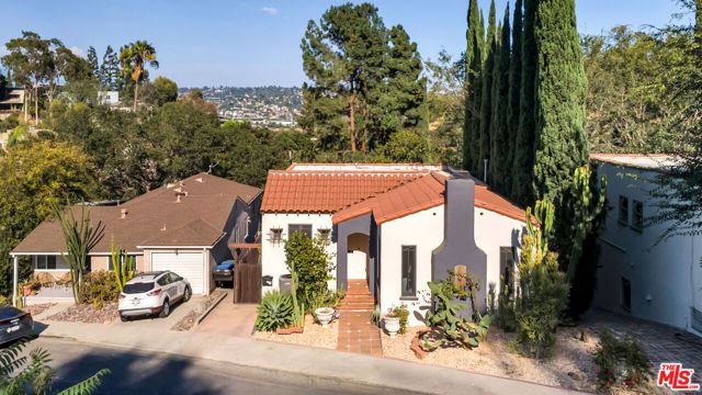 2338 Lake View Avenue, Los Angeles, CA 90039