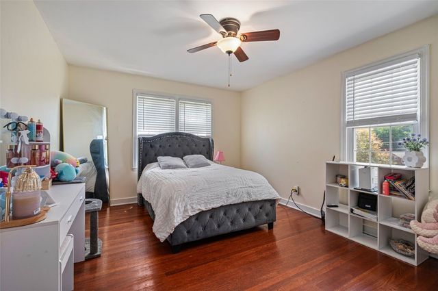 8577 Peebles Rd, Mccandless, PA 15237