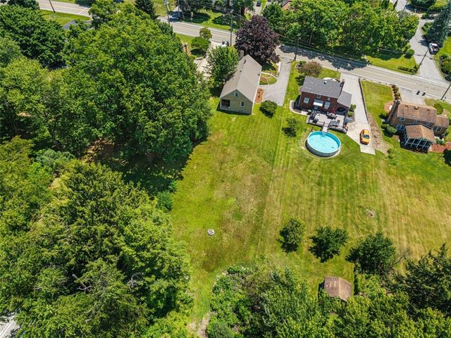 8577 Peebles Rd, Mccandless, PA 15237