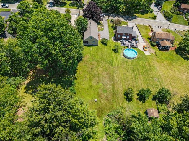 8577 Peebles Rd, Mccandless, PA 15237