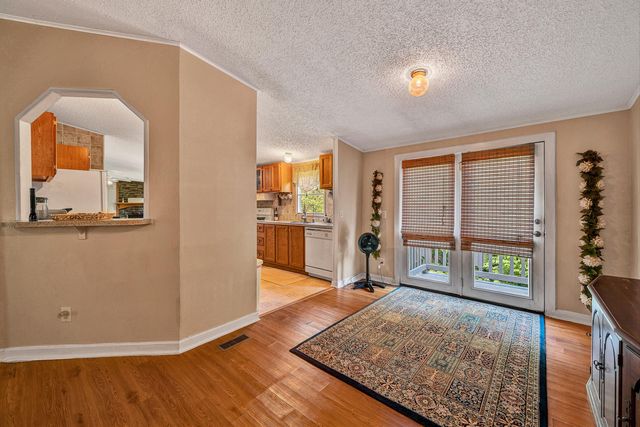 2316 Ridge RD, Roanoke, VA 24014