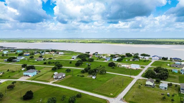 497 Arrowhead Drive, Palacios, TX 77465