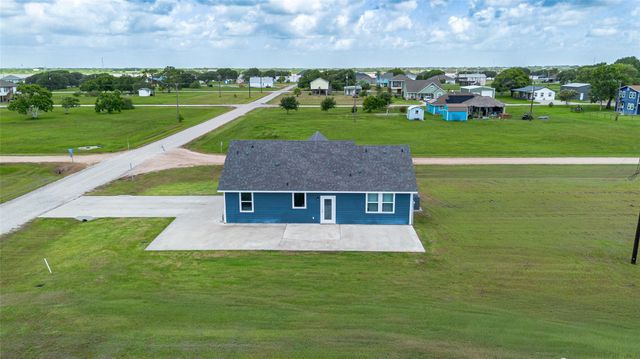 497 Arrowhead Drive, Palacios, TX 77465