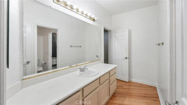 922 Armata Dr, Corona, CA 92881