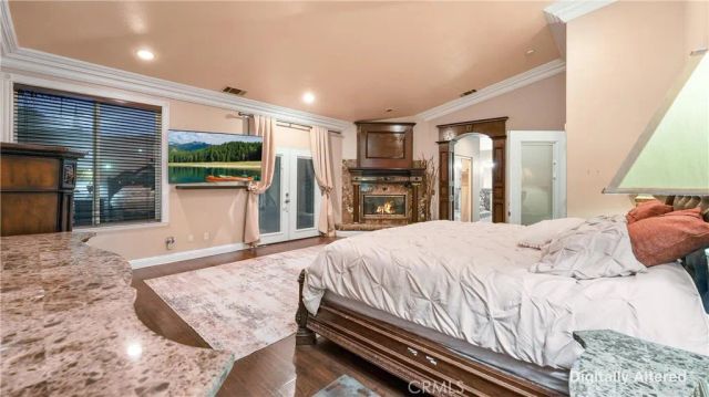 922 Armata Dr, Corona, CA 92881