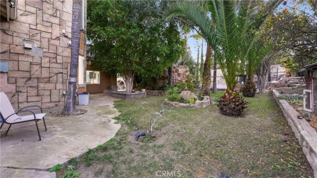 922 Armata Dr, Corona, CA 92881
