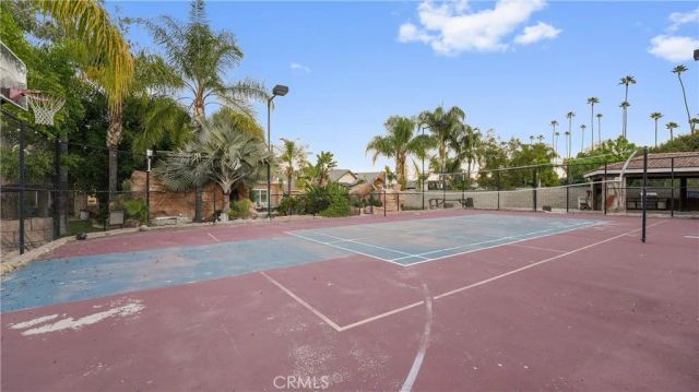 922 Armata Dr, Corona, CA 92881