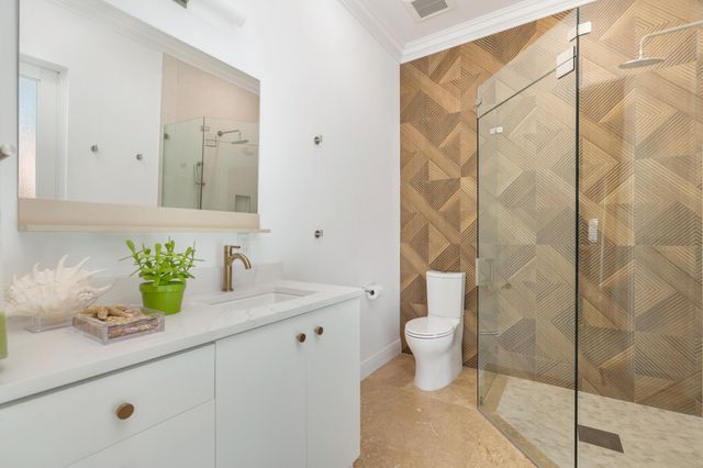 203 Arlington Road, West Palm Beach, FL 33405