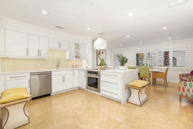 203 Arlington Road, West Palm Beach, FL 33405