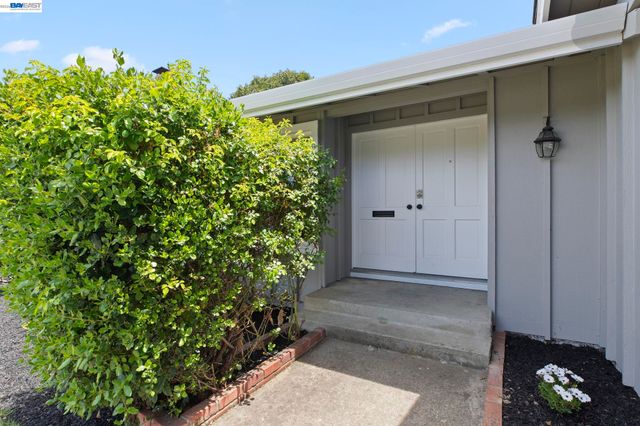 5502 Corte Sonora, Pleasanton, CA 94566