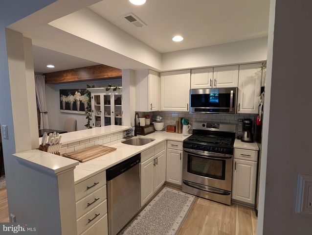 2718 GRANGE CT, Mays Landing, NJ 08330