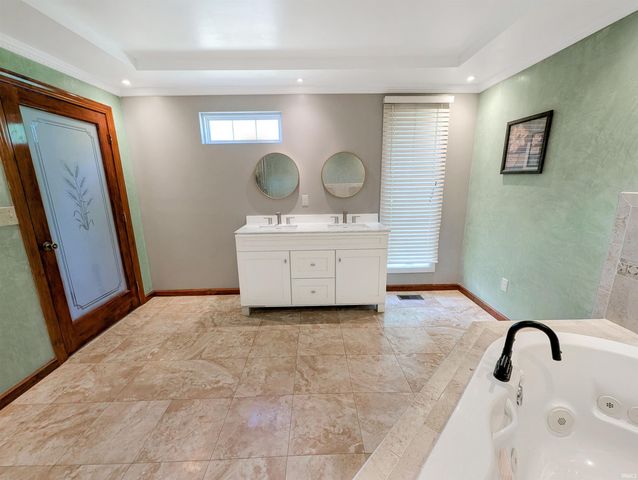 401 Knox Street, Frankfort, IN 46041