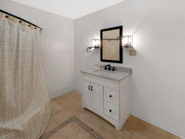 401 Knox Street, Frankfort, IN 46041