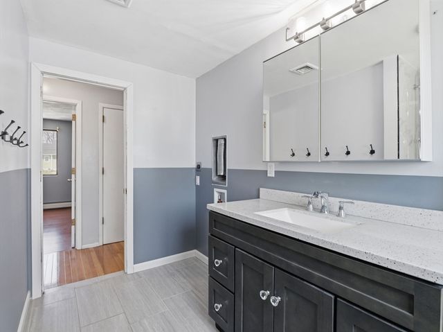 69 Lake Street, Shrewsbury, MA 01545