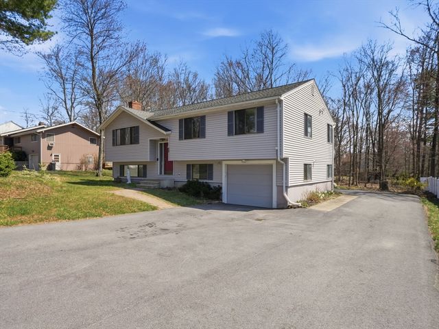 69 Lake Street, Shrewsbury, MA 01545