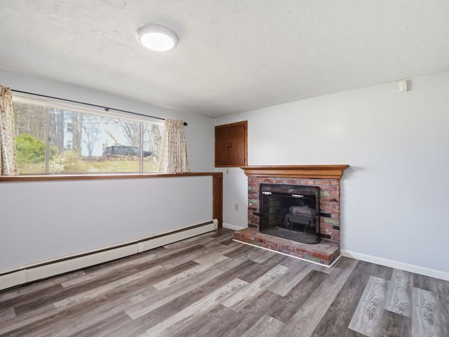 69 Lake Street, Shrewsbury, MA 01545