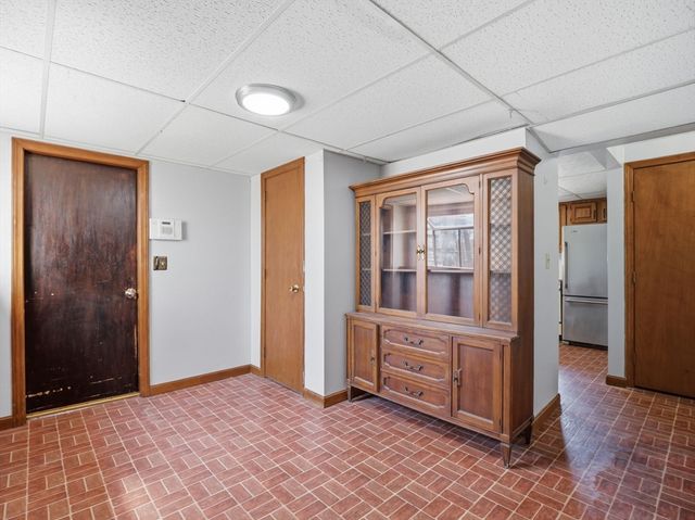 69 Lake Street, Shrewsbury, MA 01545