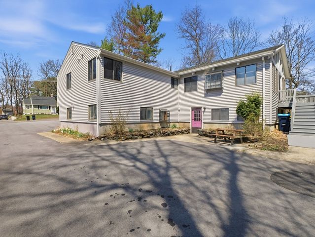 69 Lake Street, Shrewsbury, MA 01545