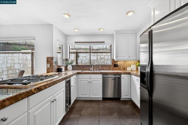 58 Saddle Rd., Walnut Creek, CA 94595