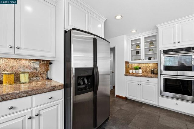 58 Saddle Rd., Walnut Creek, CA 94595