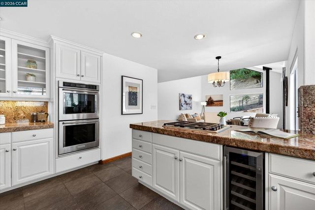 58 Saddle Rd., Walnut Creek, CA 94595