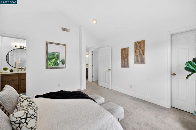 58 Saddle Rd., Walnut Creek, CA 94595