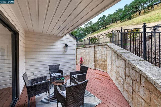 58 Saddle Rd., Walnut Creek, CA 94595