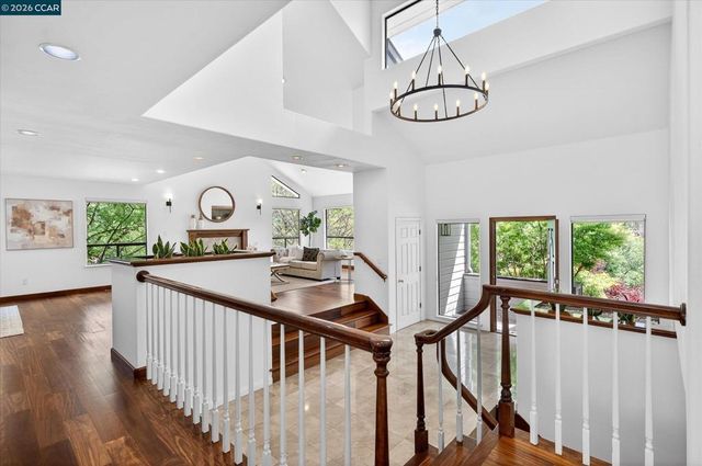 58 Saddle Rd., Walnut Creek, CA 94595