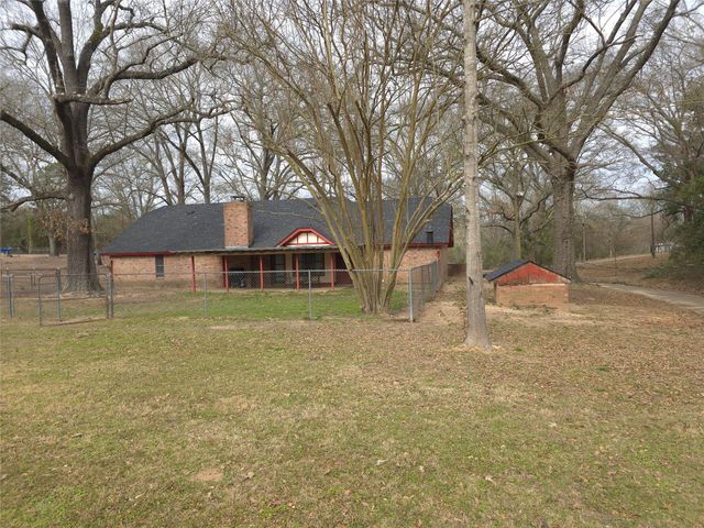 595 County Road 1100, Daingerfield, TX 75638