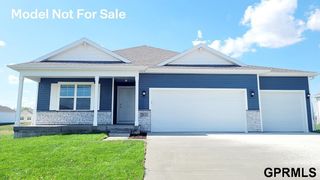 18352 Cary Street, Gretna, NE 68136