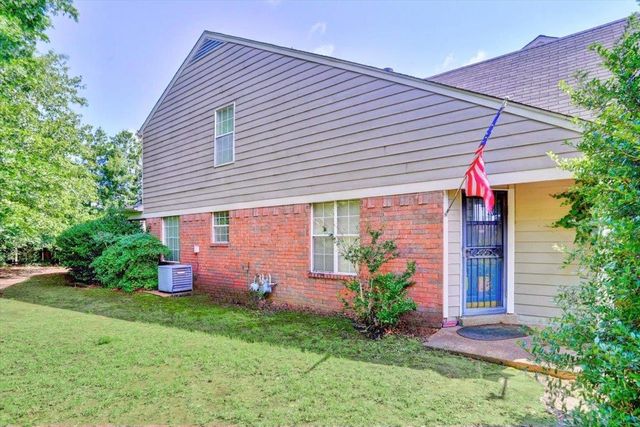 1799 BEAVER TRL, Memphis, TN 38016