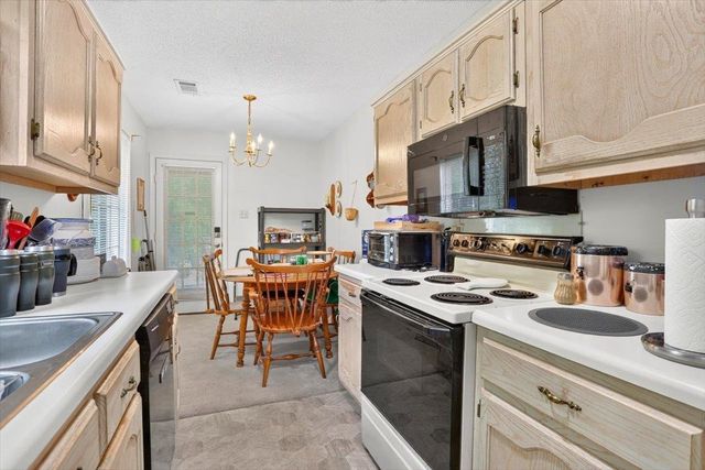 1799 BEAVER TRL, Memphis, TN 38016