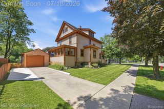 621 N Court Street, Howell, MI 48843