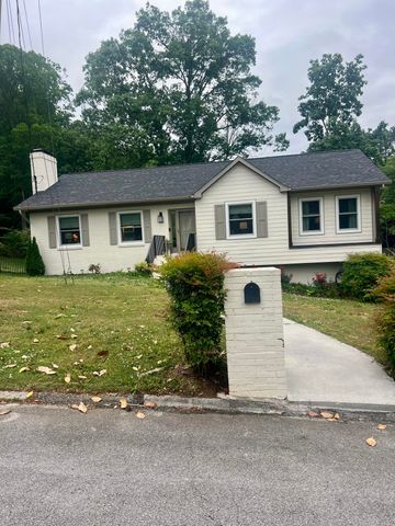 4925 Shoreline Drive, Chattanooga, TN 37416