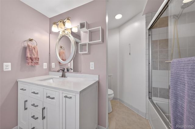 309 Antoinette Drive, Rochester Hills, MI 48309