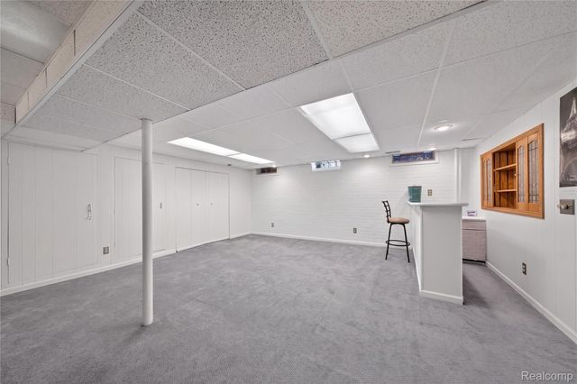 309 Antoinette Drive, Rochester Hills, MI 48309