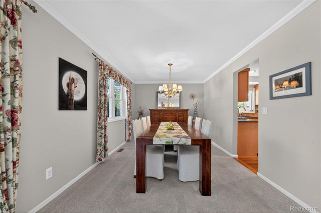 309 Antoinette Drive, Rochester Hills, MI 48309